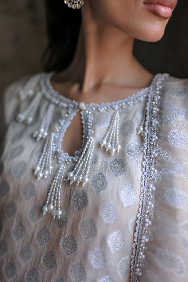 AR-0001049 Festive Wear ‘26