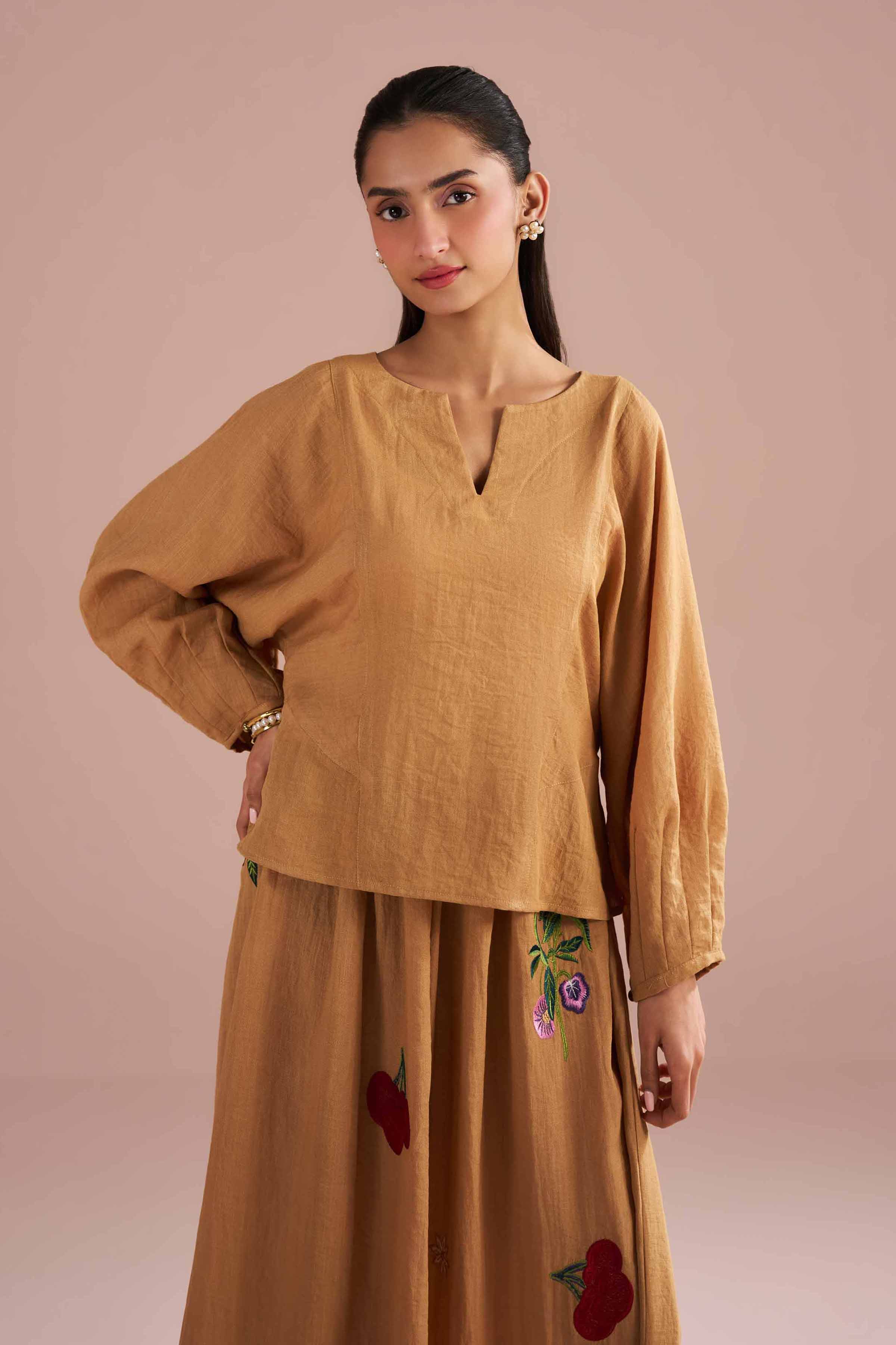 https://cdn.shopify.com/s/files/1/0534/2065/4791/files/AS26-07-_6.jpg?v=1775642416