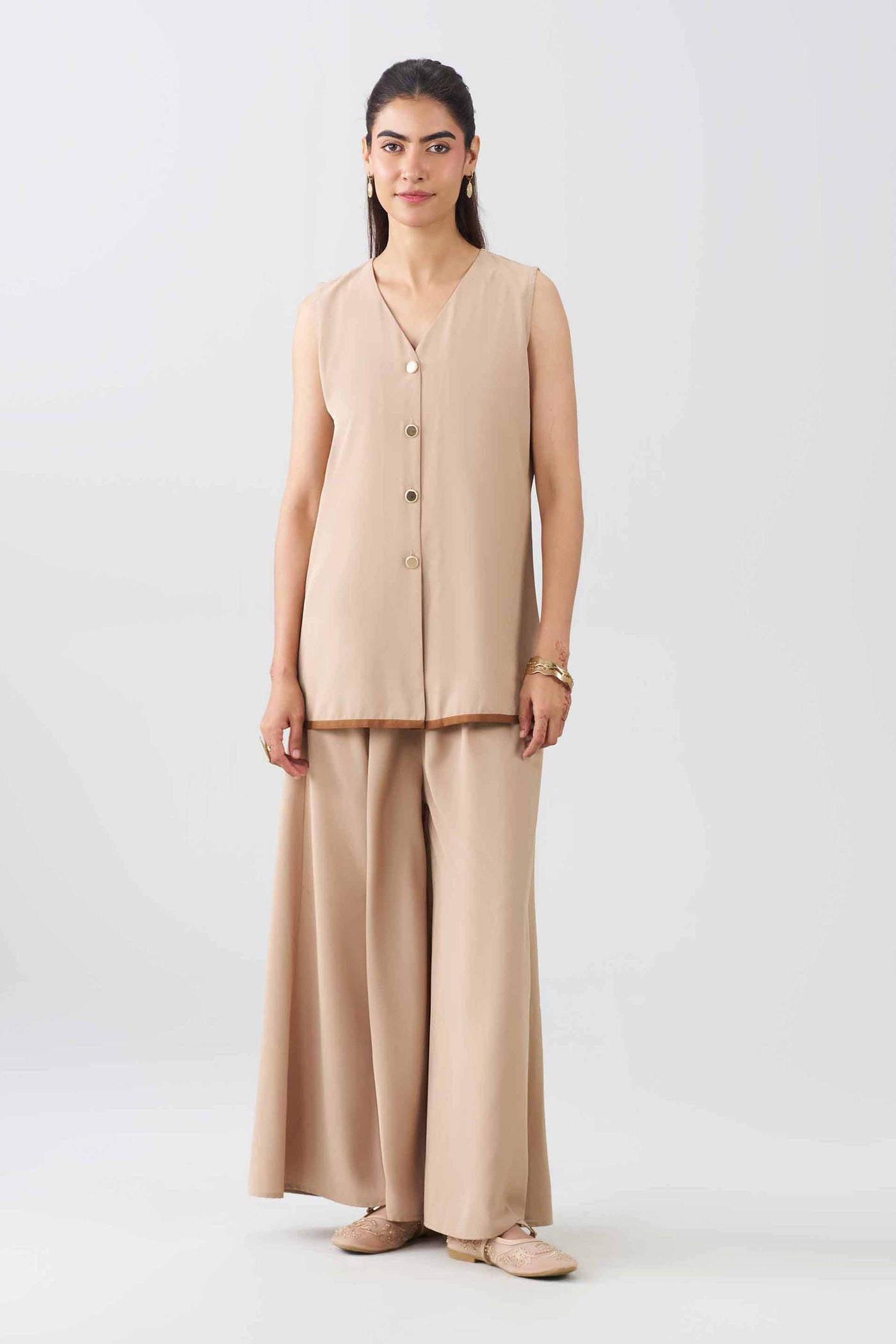 https://cdn.shopify.com/s/files/1/0534/2065/4791/files/AS26-57-_4_fa3c5fe8-2c36-4d01-89c0-3e18345e9ab5.jpg?v=1780288820