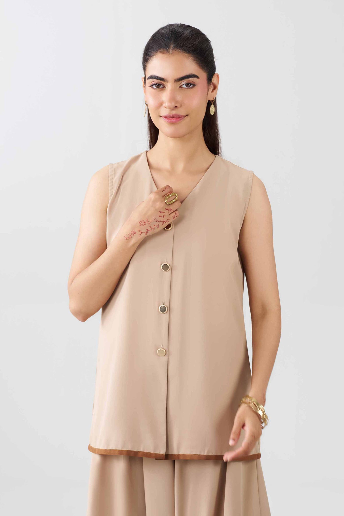 https://cdn.shopify.com/s/files/1/0534/2065/4791/files/AS26-57-_5_b0f4579e-ba1b-4145-bd54-5826acc21e06.jpg?v=1780288756