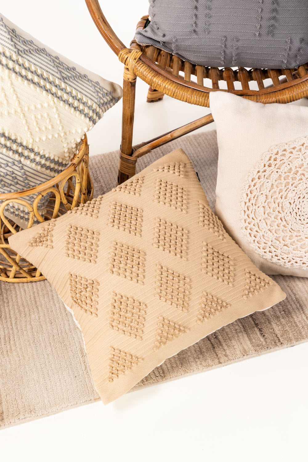 Aw25-Woven Cushion Cover 027