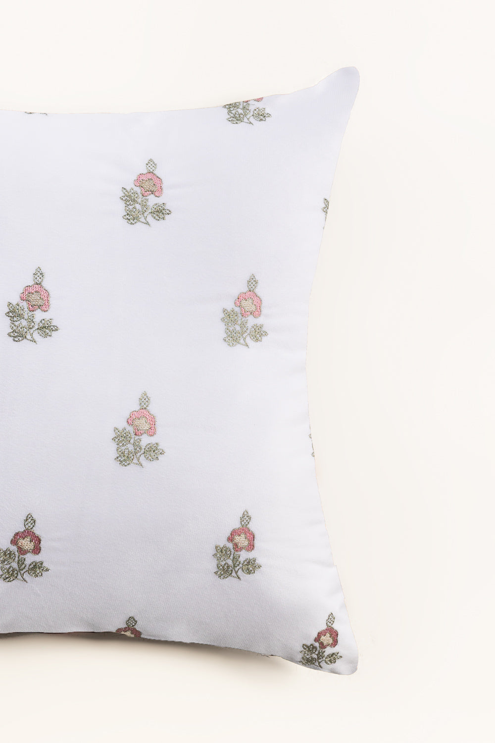 Vec-008 Velvet Embroidered Cushion Cover