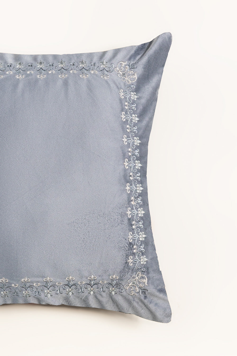 VEC-017 Velvet Embroidered Cushion Cover