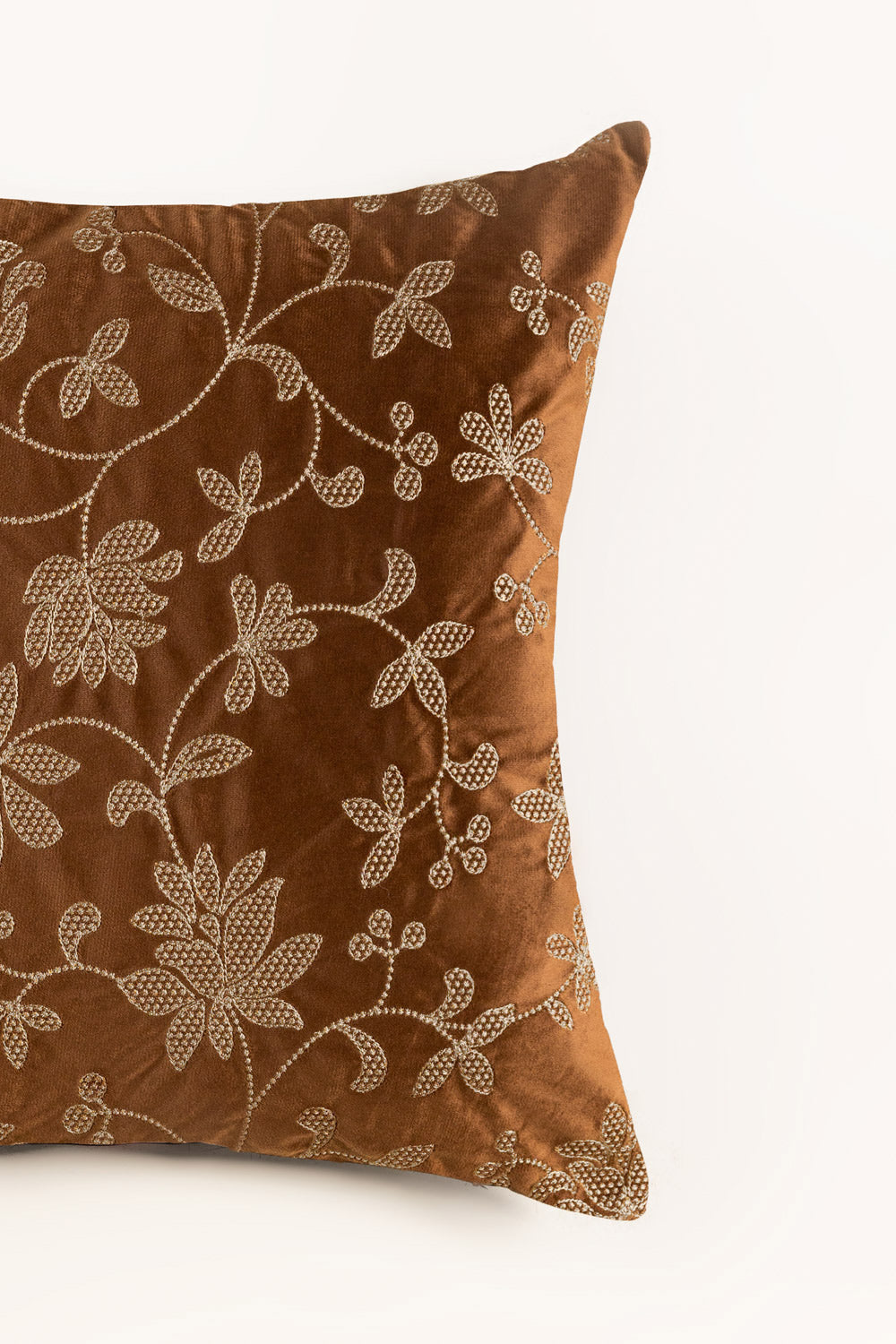 Vec-029 Velvet Embroidered Cushion Cover