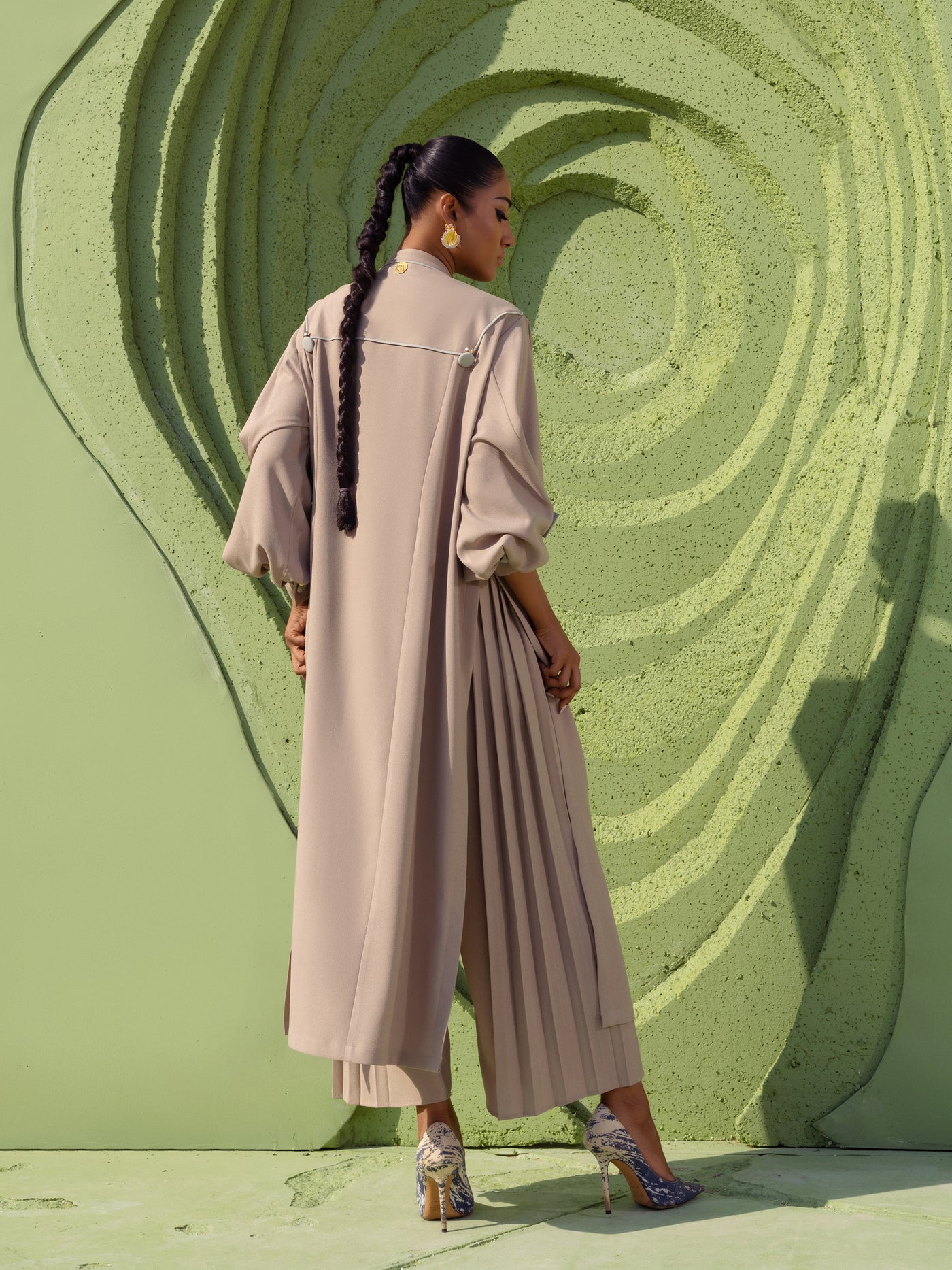 https://i0.wp.com/iqa.design/wp-content/uploads/2026/02/Alina-8.jpg?fit=1920%2C2560&ssl=1