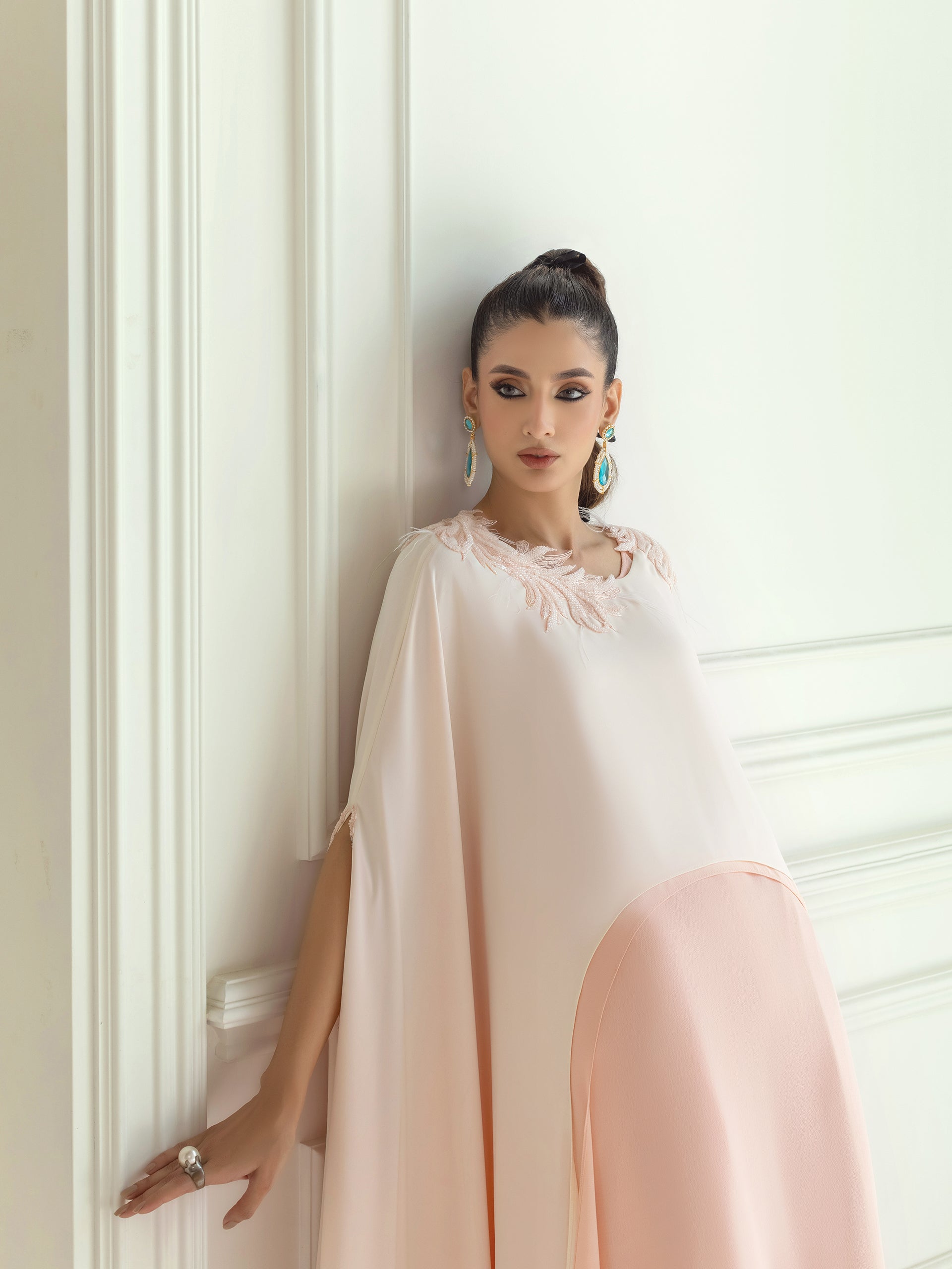 Alyha - Ivory &amp;amp; Peach