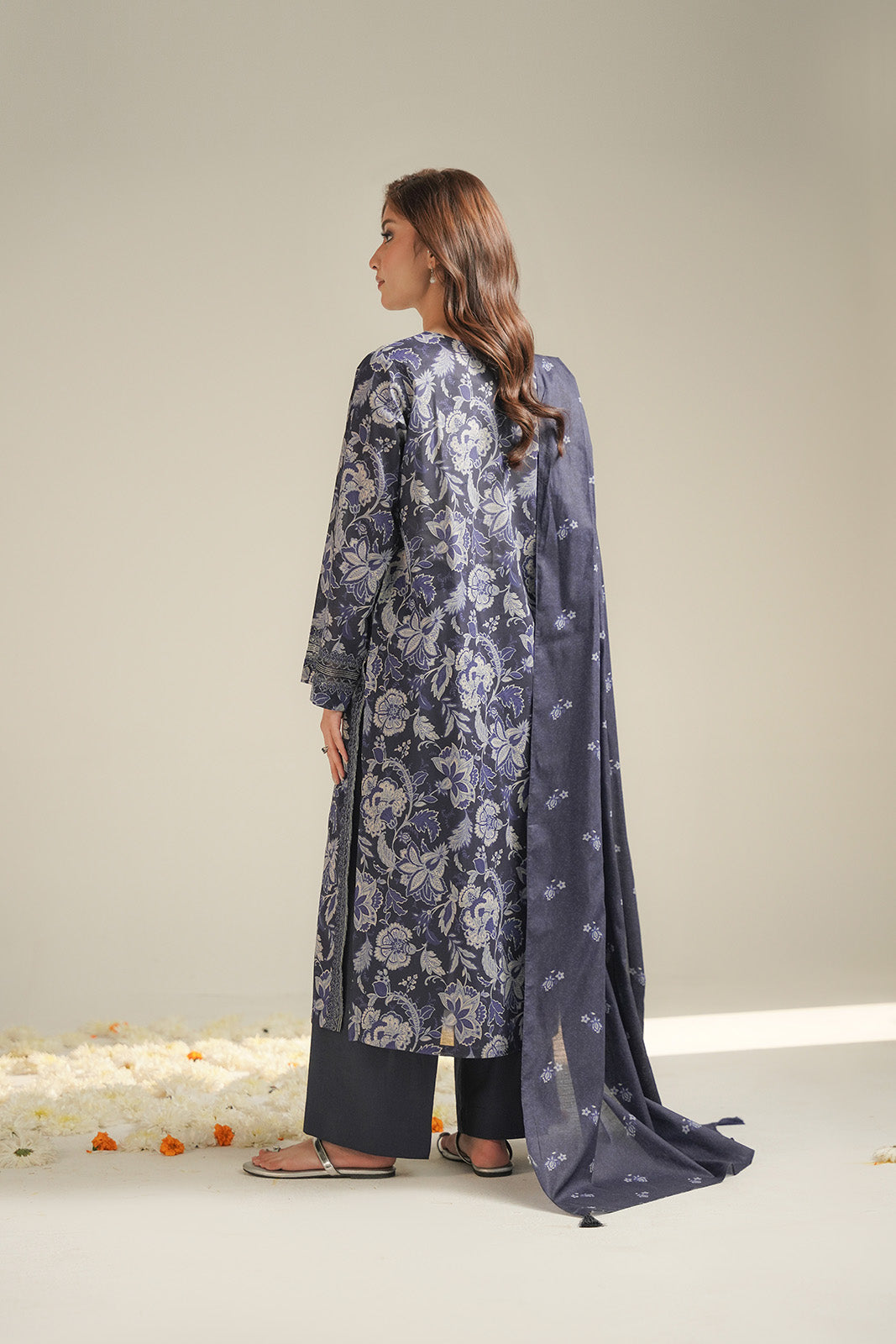 3 Piece Printed Lawn Embroidered Unstitched Suit (UC0127)