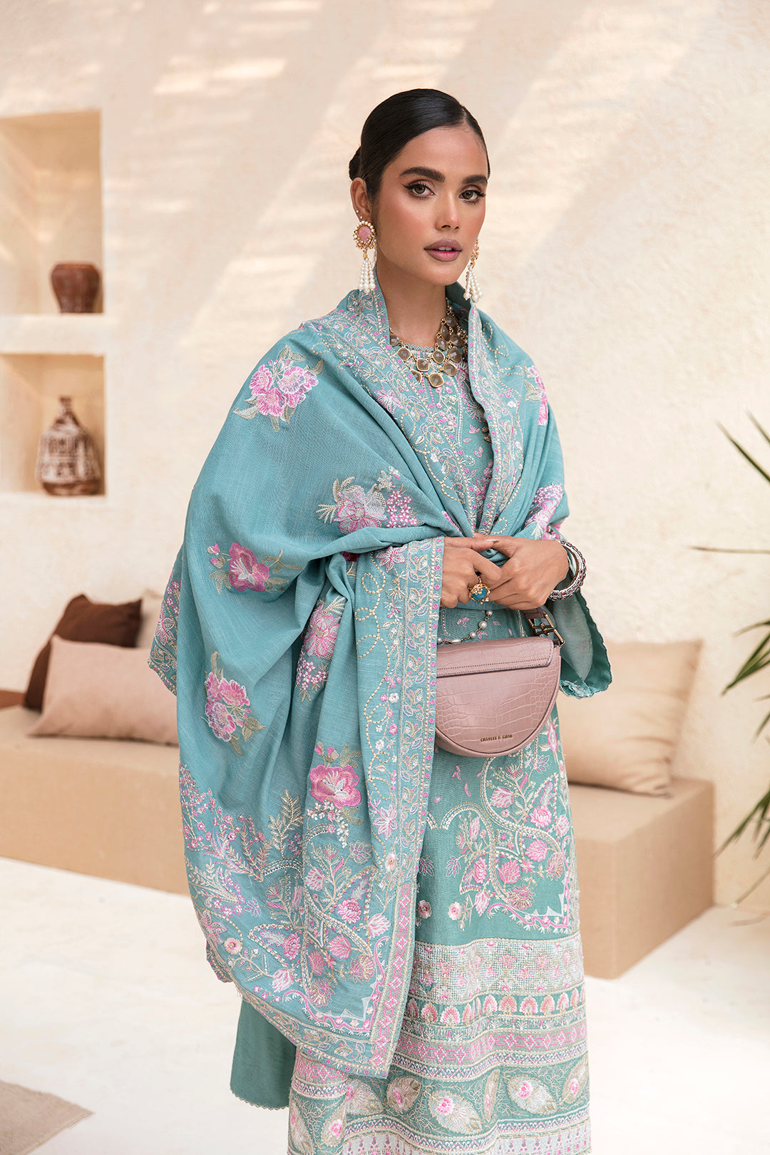Mysie by Tahira