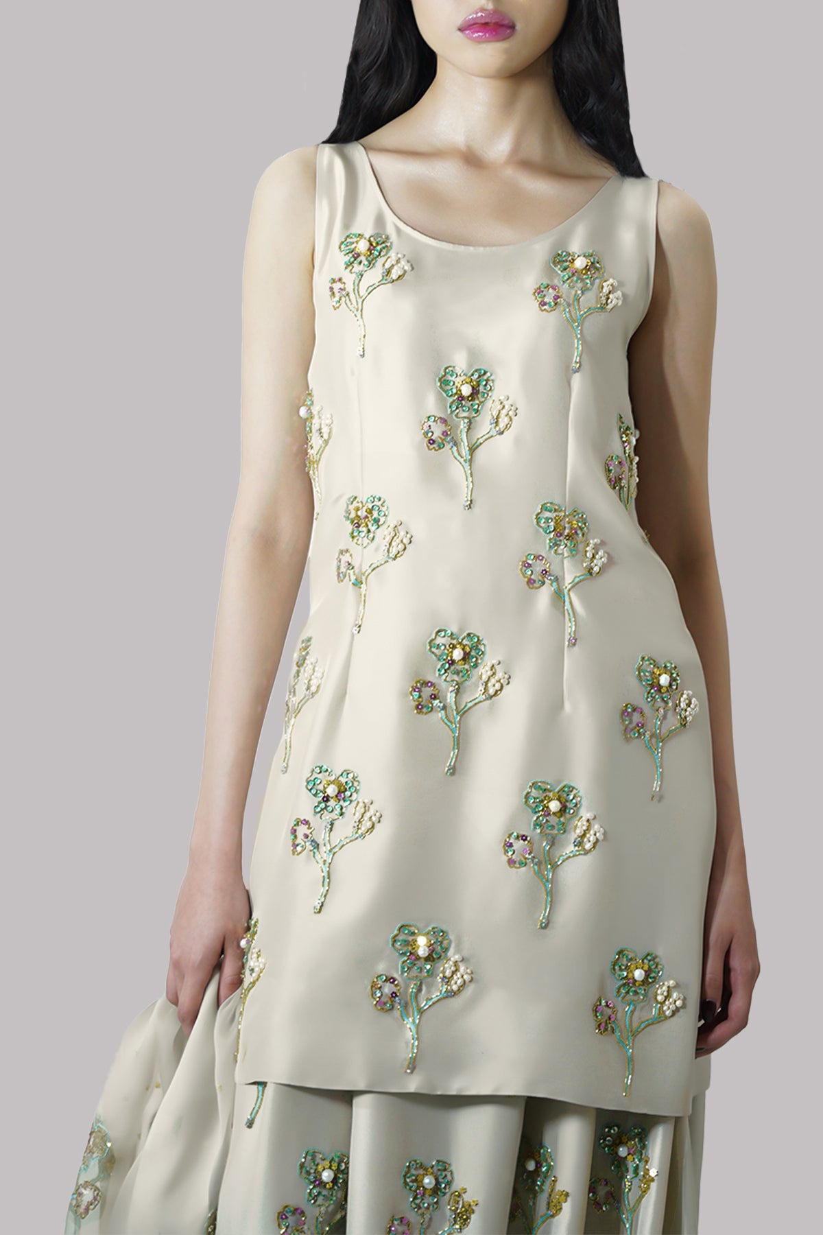 White Swan Embellished Raw Silk Skirt Set