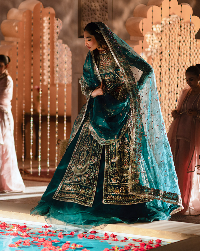 ZEVK – Sundas Rani Style