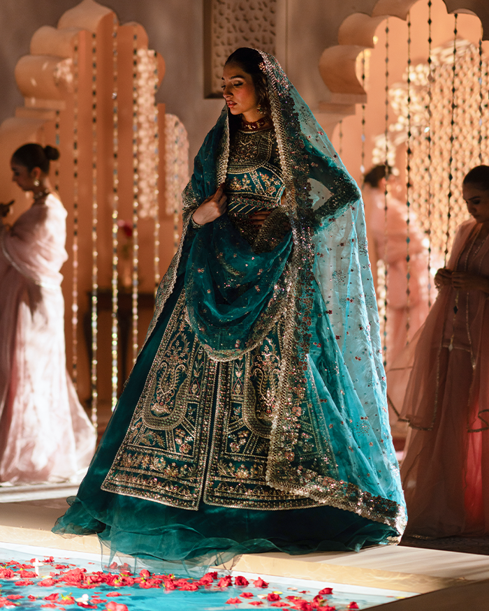 ZEVK – Sundas Rani Style