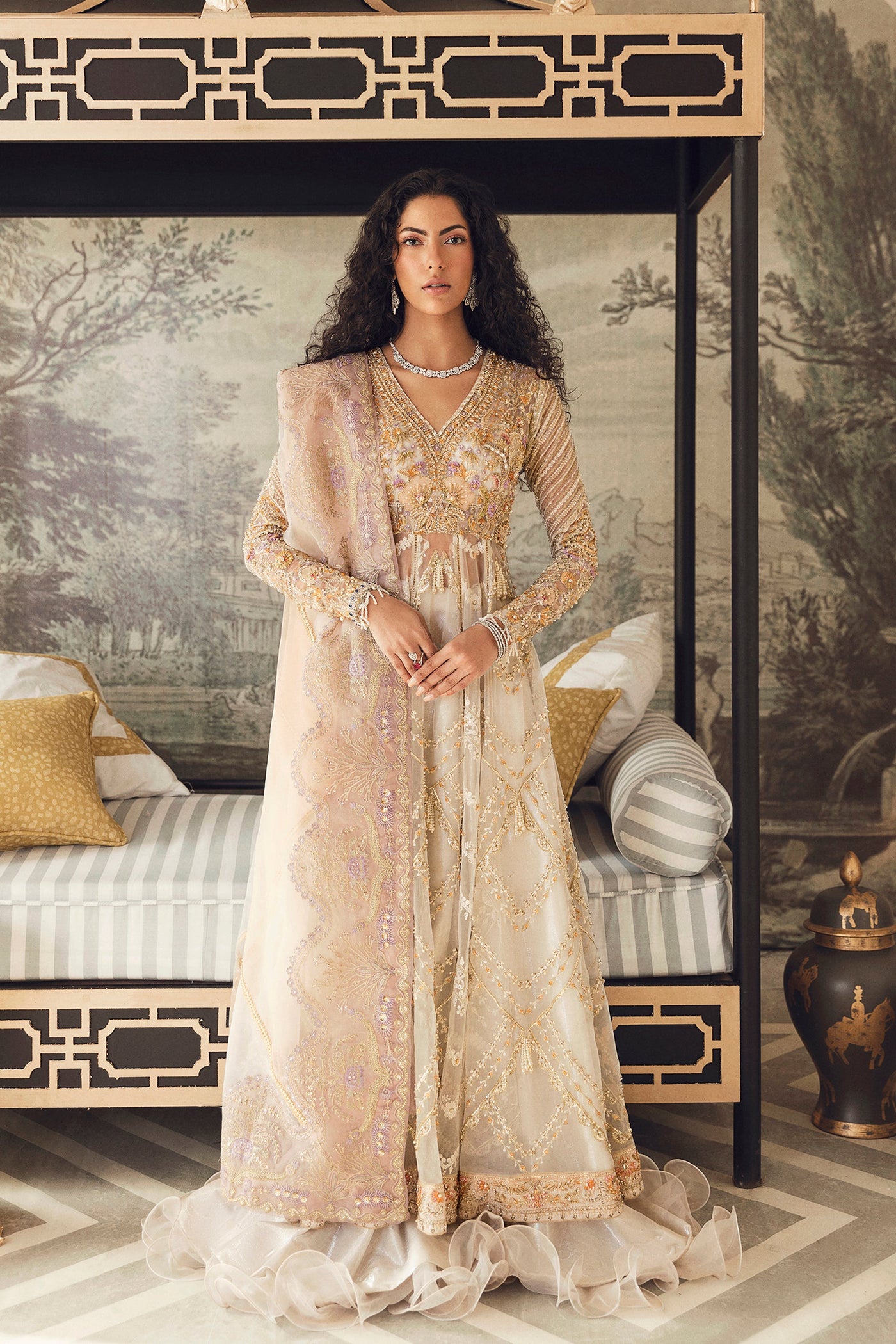 https://cdn.shopify.com/s/files/1/0523/4327/5696/products/Aurinda-1.jpg?v=1755961380