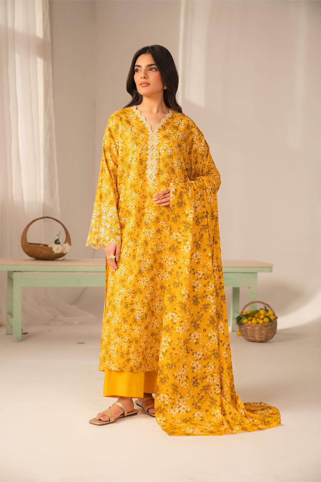 3 Piece Printed Lawn Embroidered Unstitched Suit (UC0131)