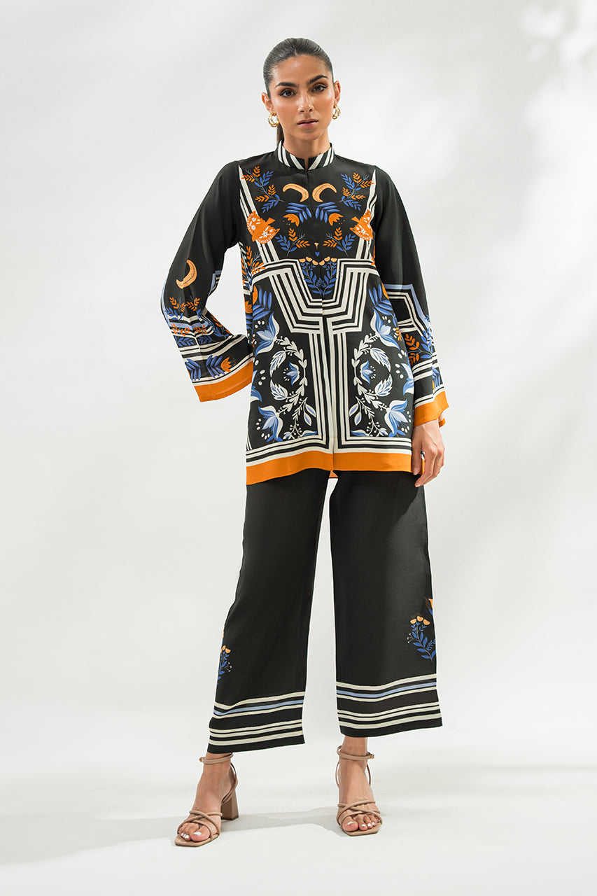 https://cdn.shopify.com/s/files/1/0588/3661/5221/files/Avya_casual_2.jpg?v=1751622760