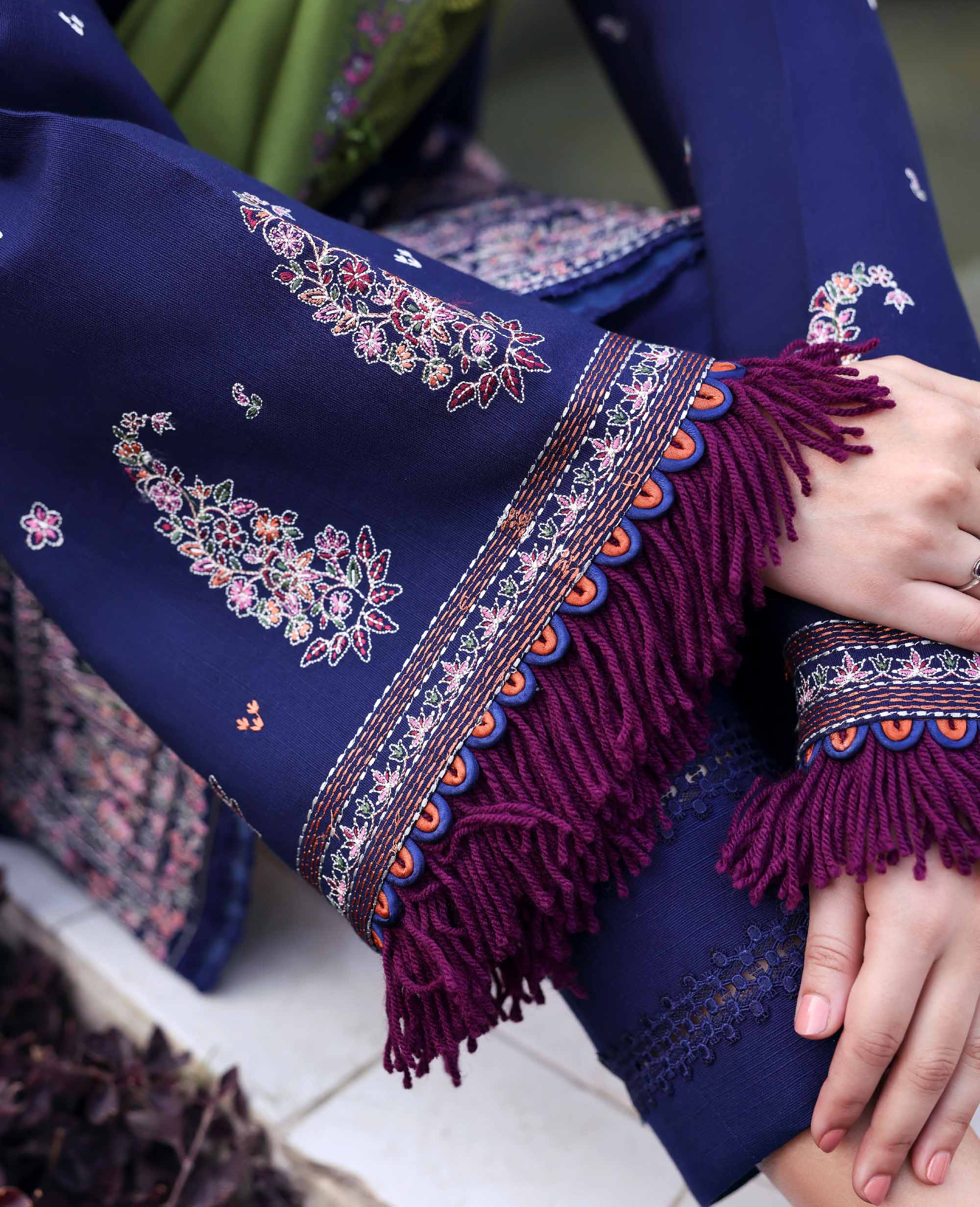 https://cdn.shopify.com/s/files/1/0264/6795/8858/files/Azura_6.jpg?v=1763755581