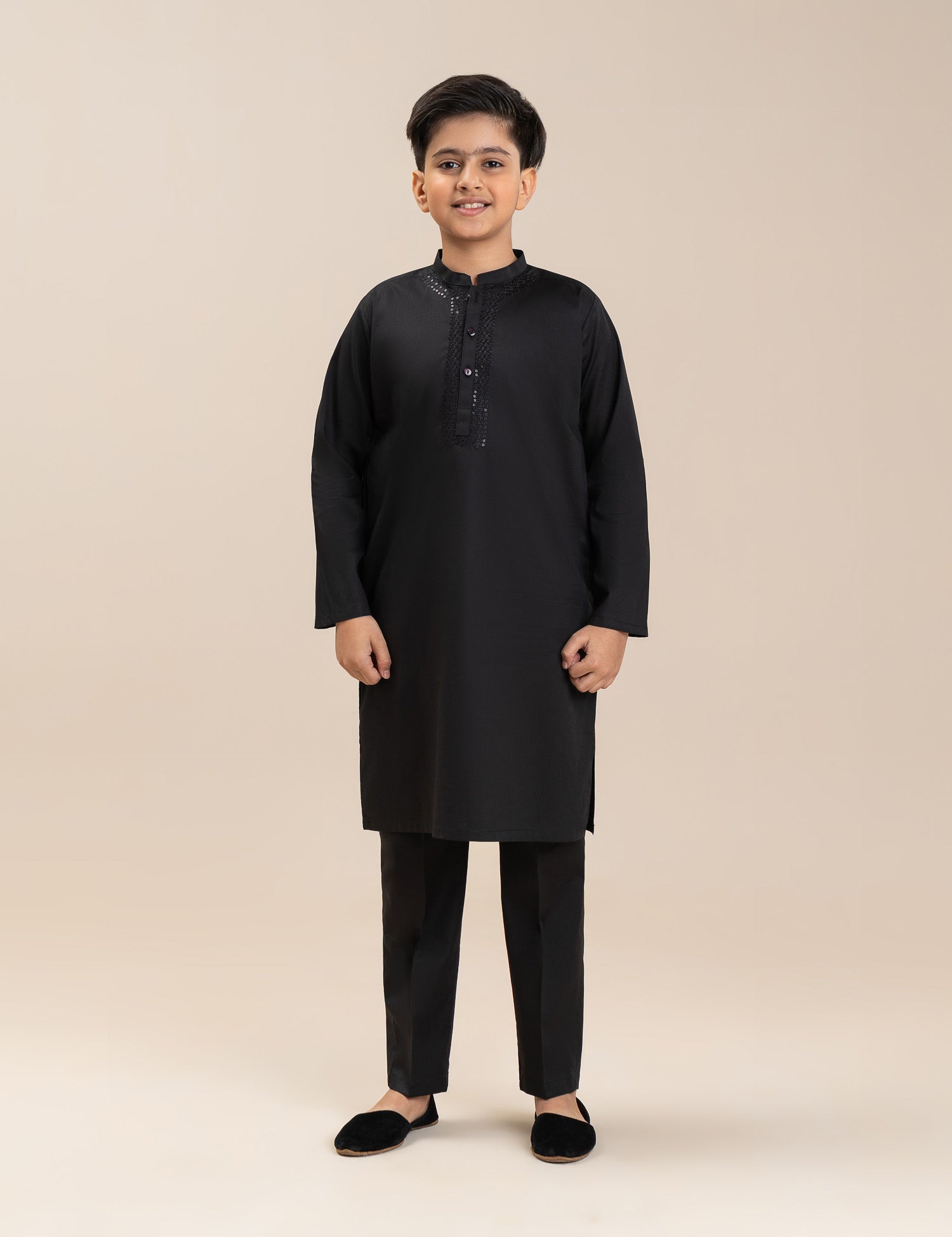 https://cdn.shopify.com/s/files/1/0488/9201/8848/files/BK12602BEWS29031_1.jpg?v=1782193671