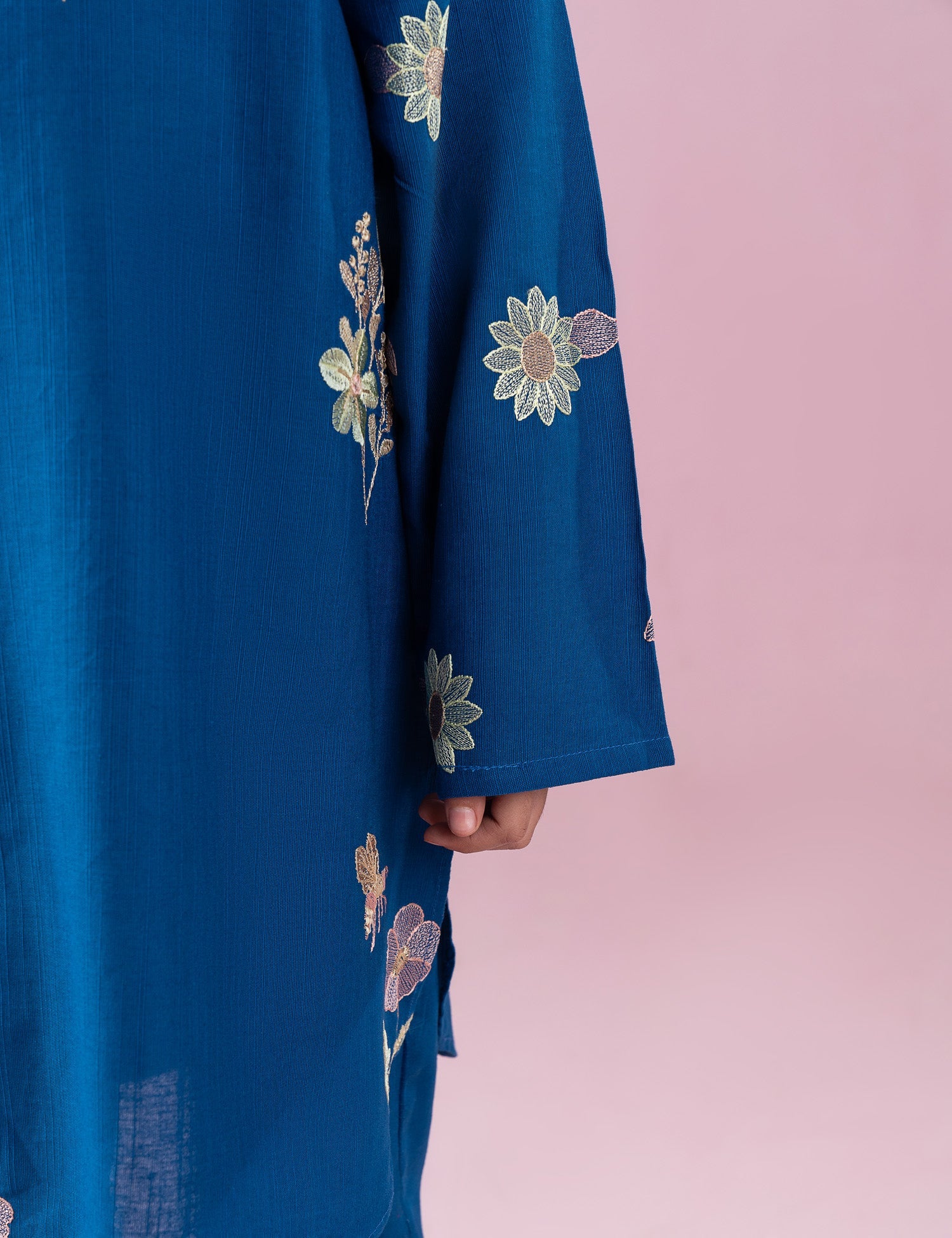 2 PIECE FLORAL EMBROIDERED SUIT