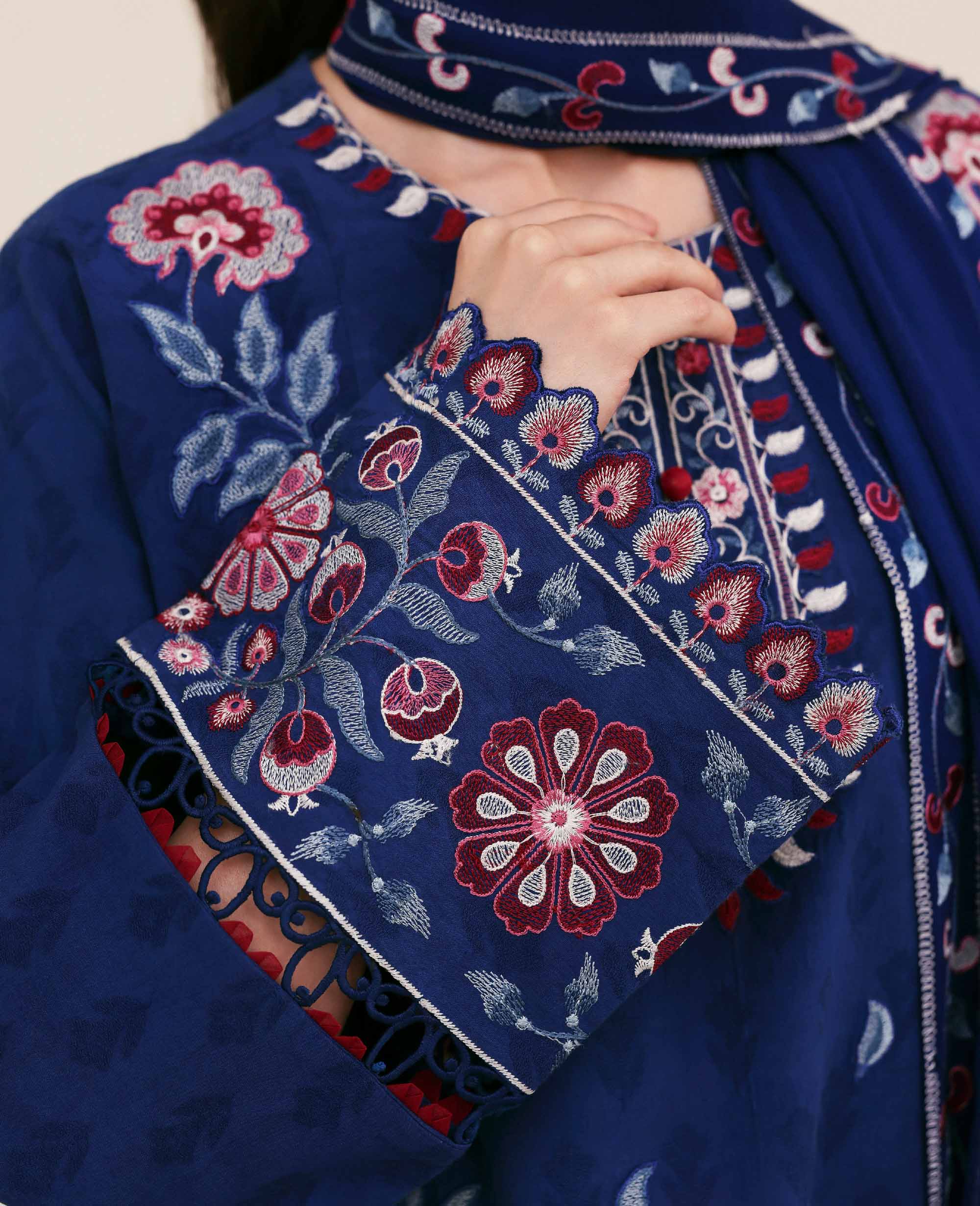 Mavi Ivory Shirt And Dupatta