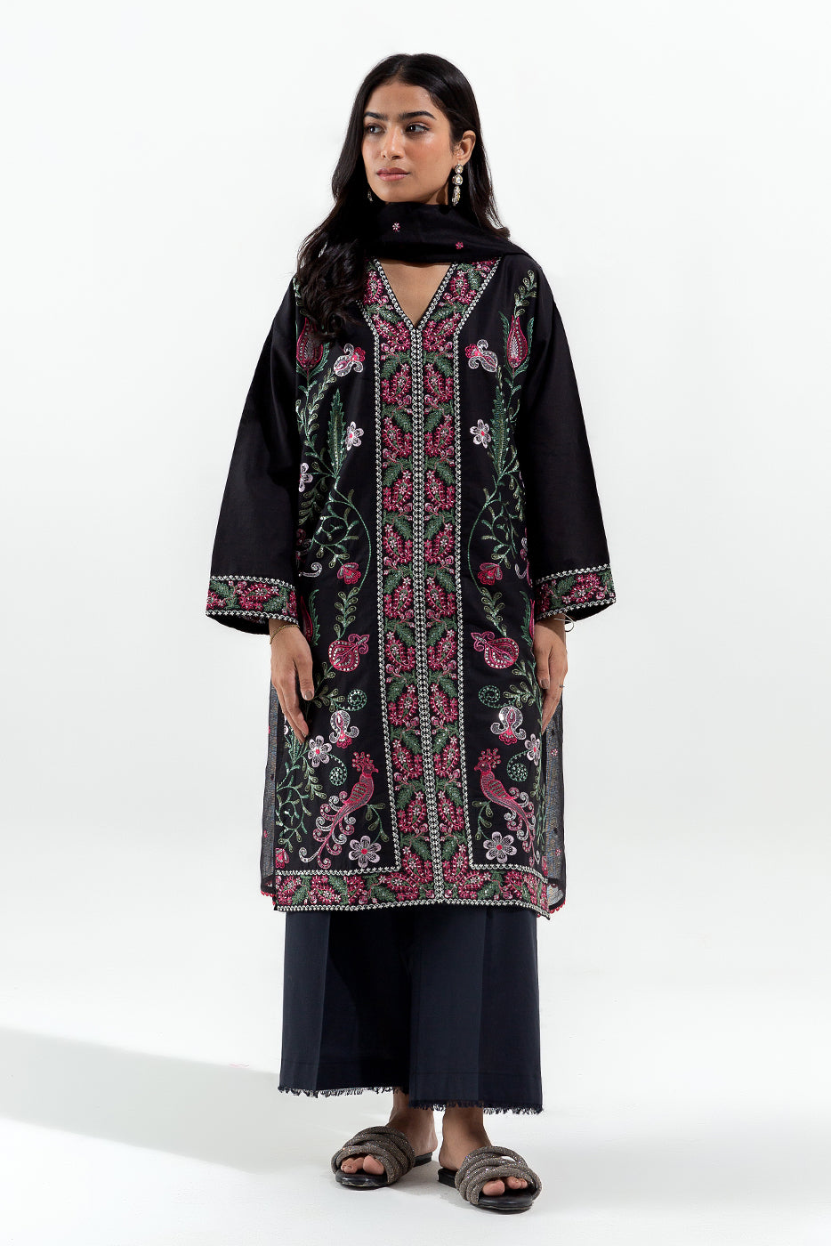2 PIECE EMBROIDERED LAWN SUIT (LUXURY-PRET)