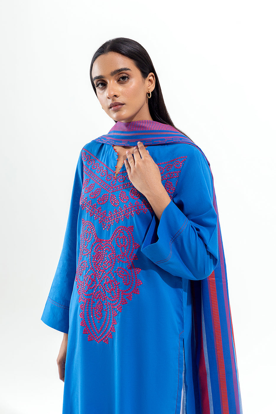 2 Piece Embroidered Lawn Suit (Pret)