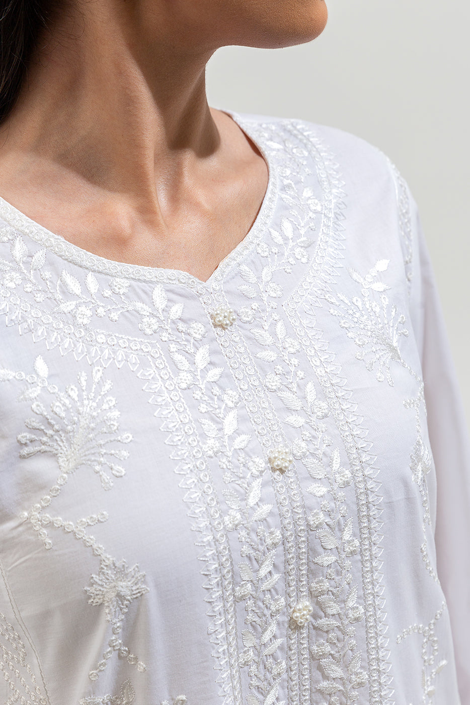 Embroidered Lawn Shirt (Pret)