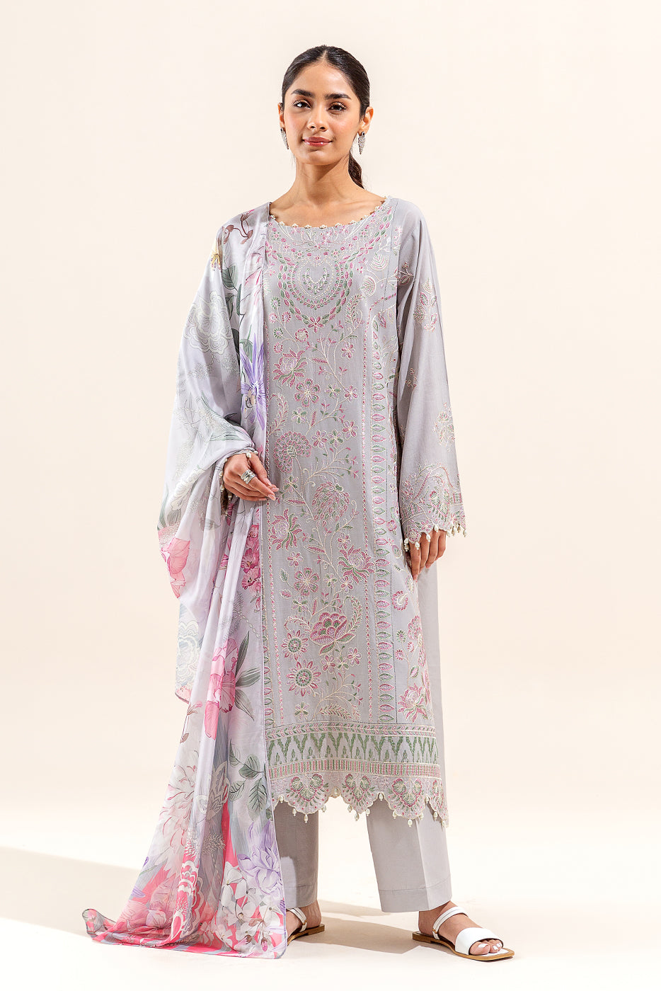 3 Piece Embroidered Lawn Suit (Unstitched)