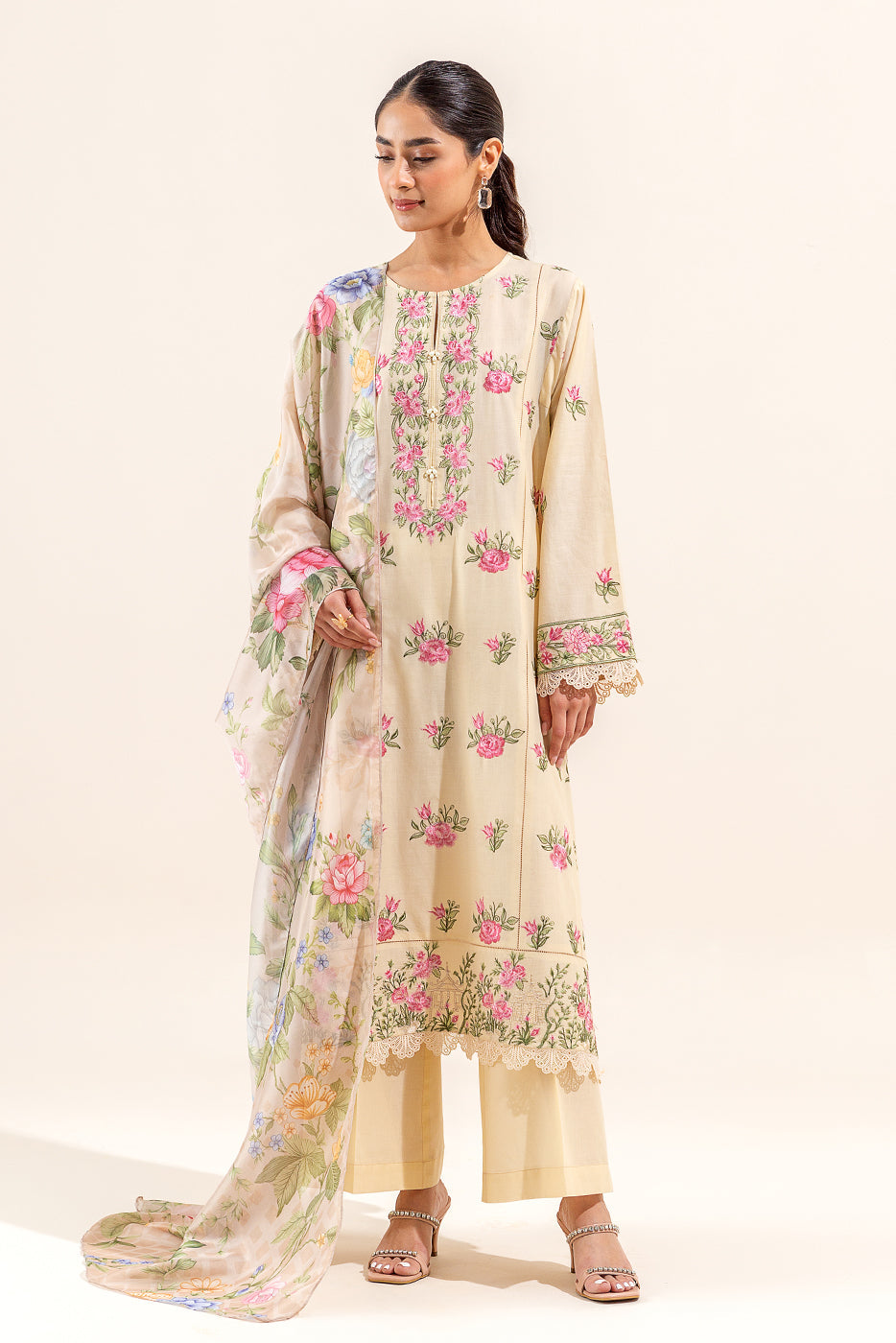 3 Piece Embroidered Lawn Suit (Unstitched)
