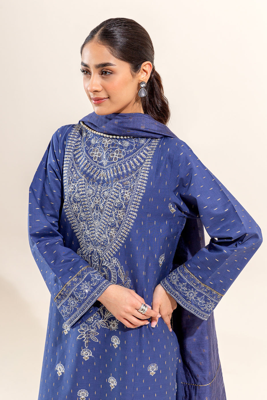 3 Piece Embroidered Jacquard Suit (Unstitched)