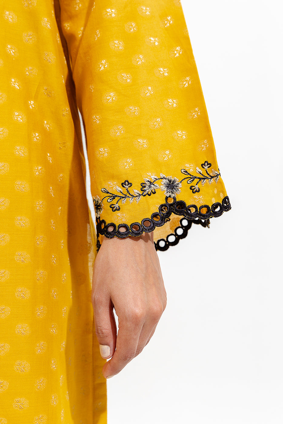 2 Piece Embroidered Jacquard Suit (Pret)