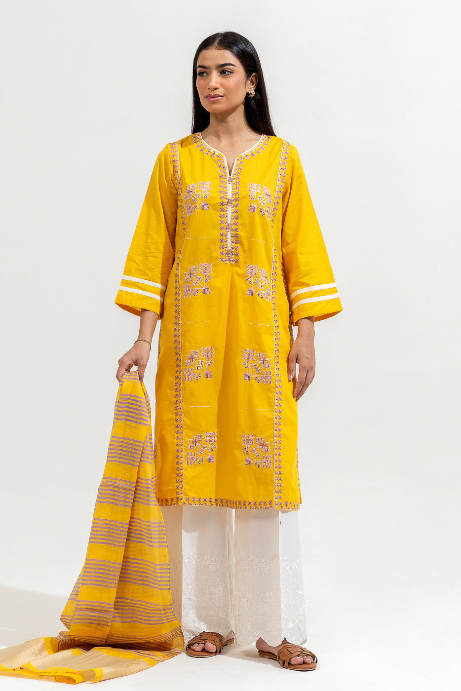 2 Piece Embroidered Lawn Suit (Pret)