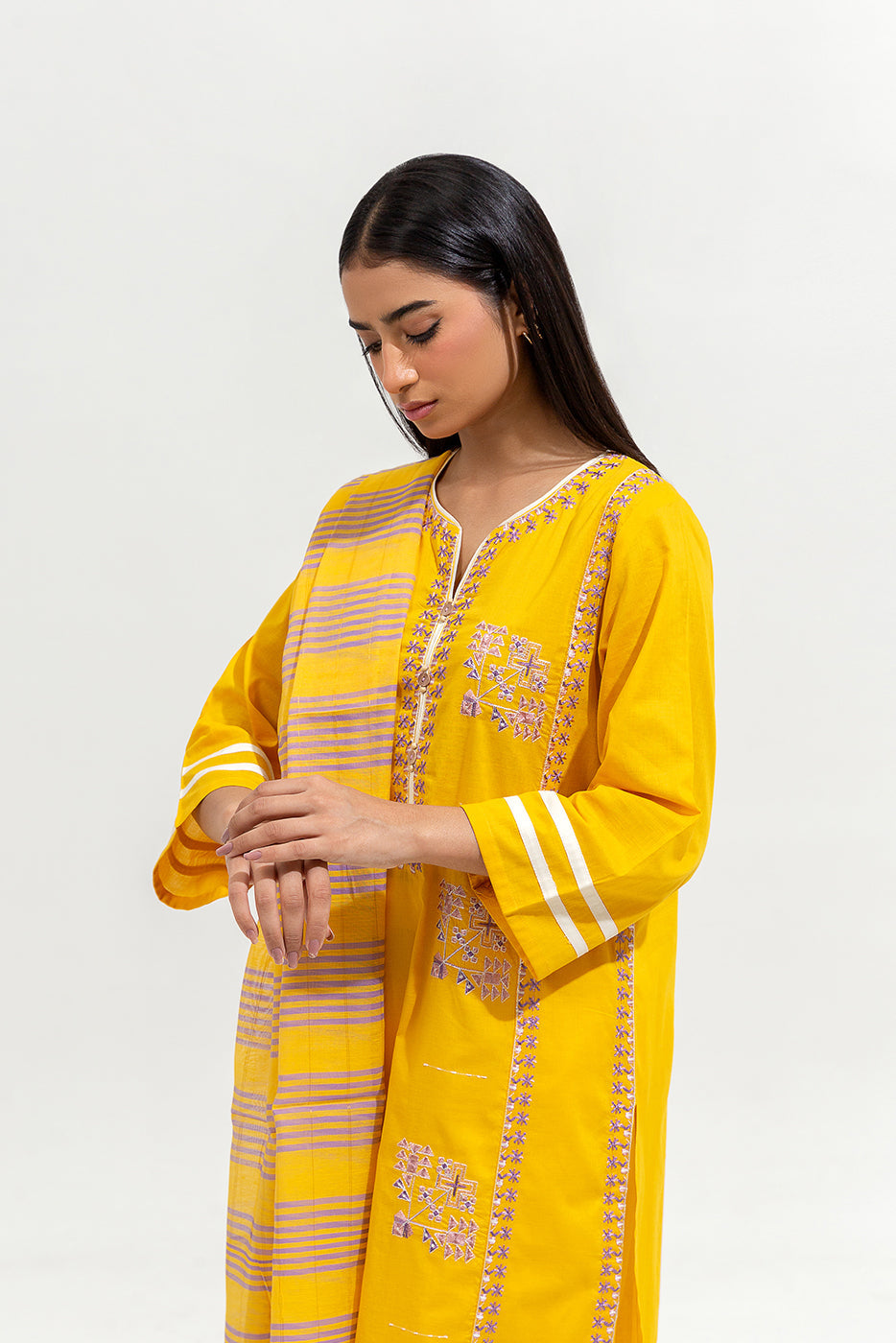 2 Piece Embroidered Lawn Suit (Pret)