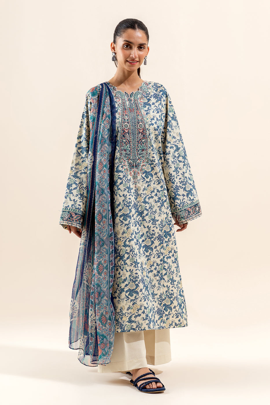 Embellished Trousers(As Shown)