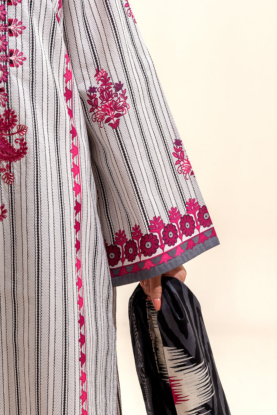 3 Piece Embroidered Lawn Suit-Sangria Brust (Unstitched)