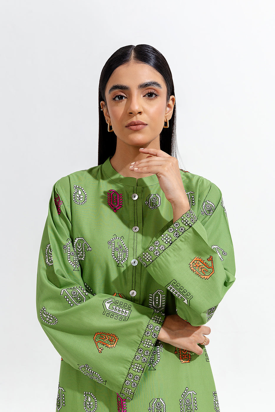 Embroidered Lawn Shirt (Pret)