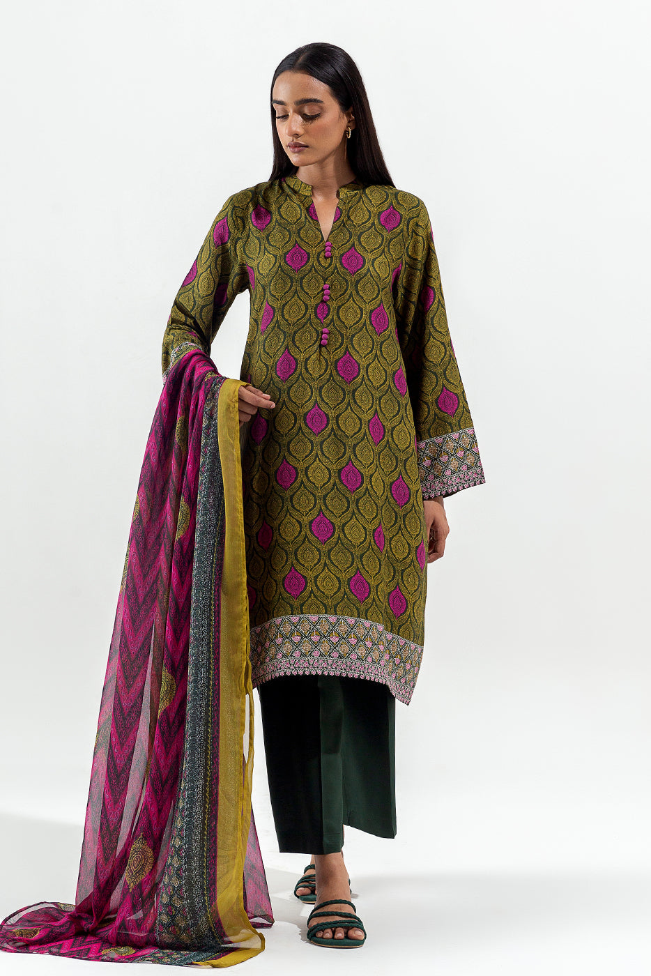 3 PIECE PRINTED VISCOSE SUIT (PRET)