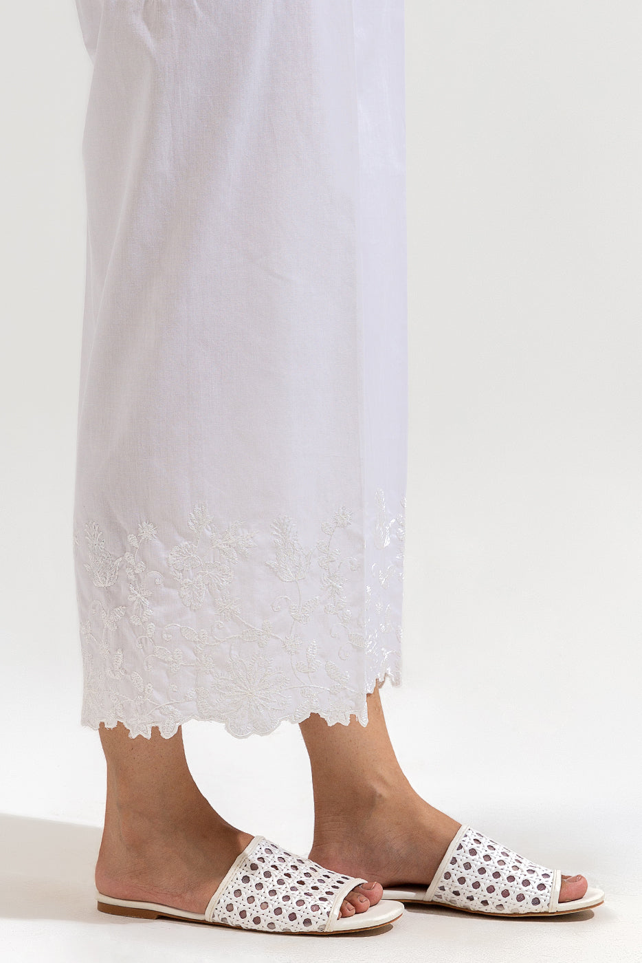 Embroidered Culotte Pants