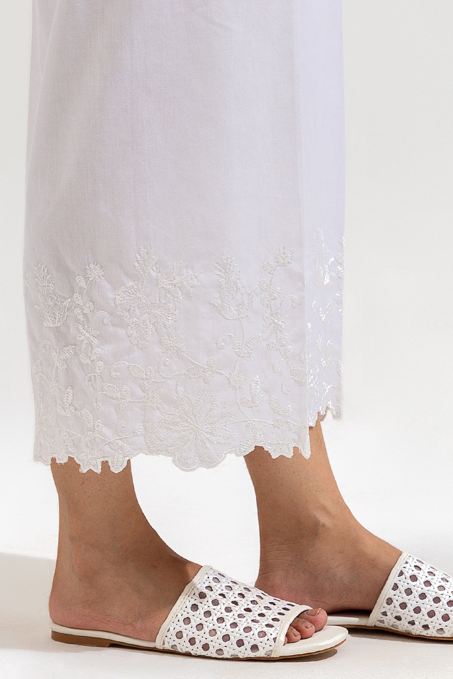 Embroidered Culotte Pants