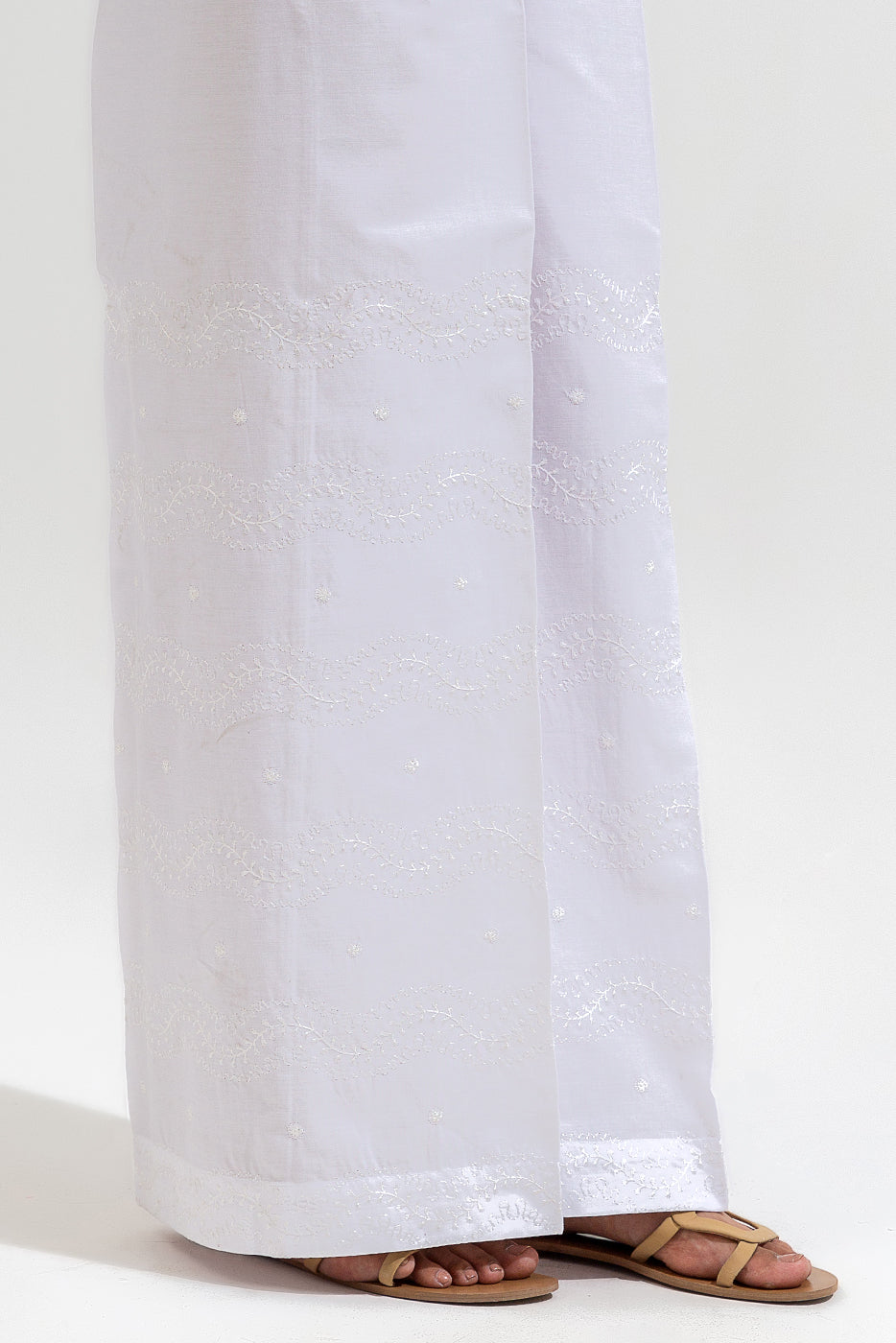 EMBROIDERED SLACK PANTS