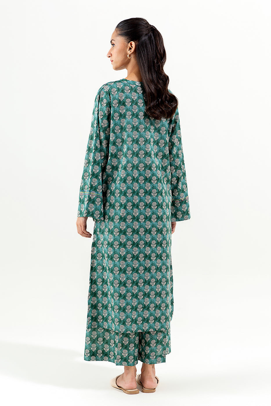 2 Piece Embroidered Lawn Suit (Pret)