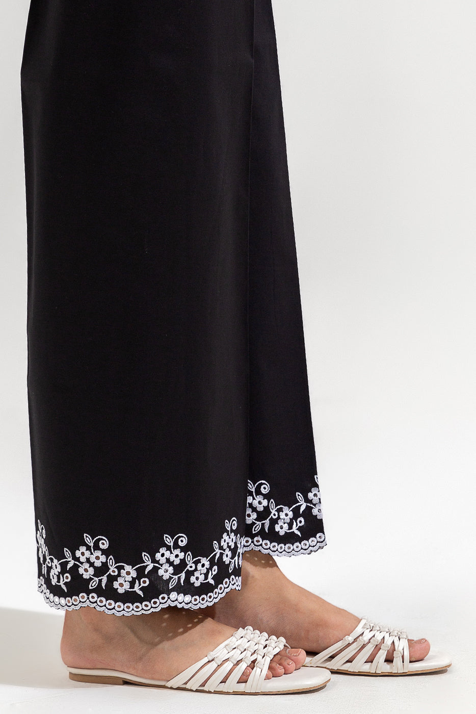 EMBROIDERED CULOTTE PANTS