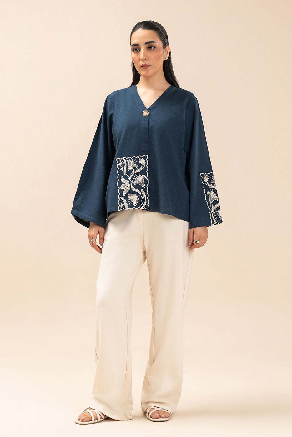 https://cdn.shopify.com/s/files/1/0488/9201/8848/files/BT1250003AB4131.jpg?v=1778156880