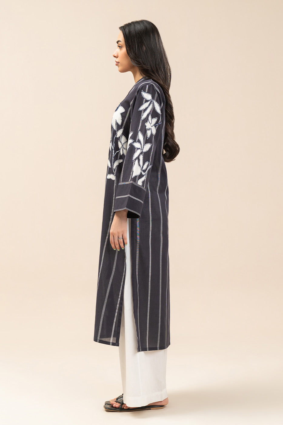 https://cdn.shopify.com/s/files/1/0488/9201/8848/files/BT1250005PR0258_2.jpg?v=1780642383