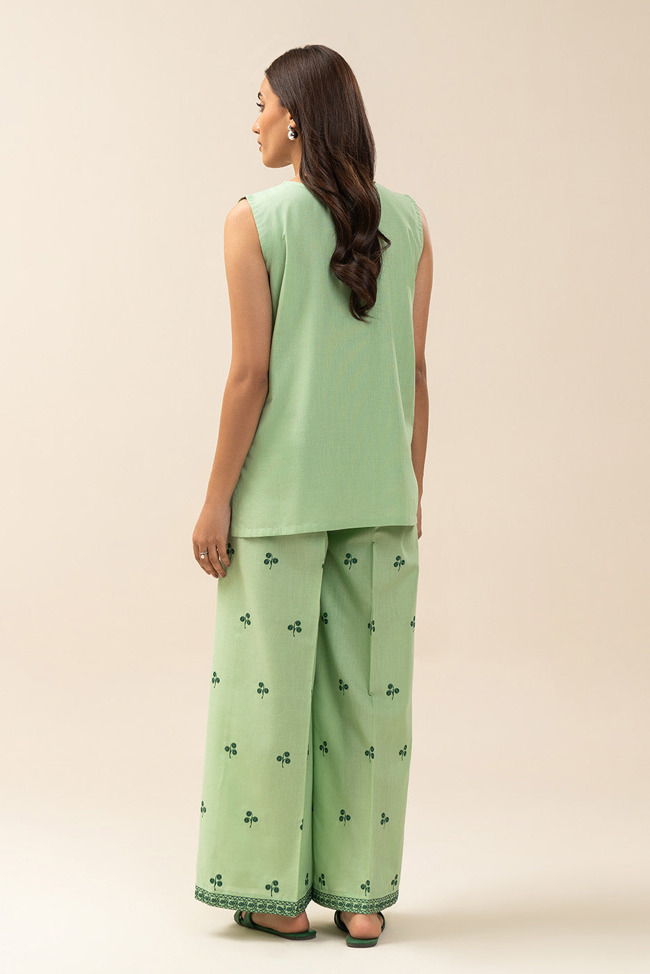 https://cdn.shopify.com/s/files/1/0488/9201/8848/files/BT1260001FU1002_2.jpg?v=1771823937