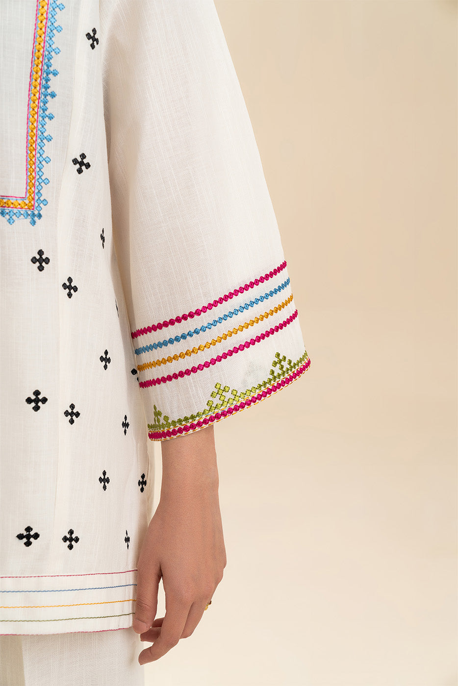 https://cdn.shopify.com/s/files/1/0488/9201/8848/files/BT1260001FU1006_5.jpg?v=1776074900
