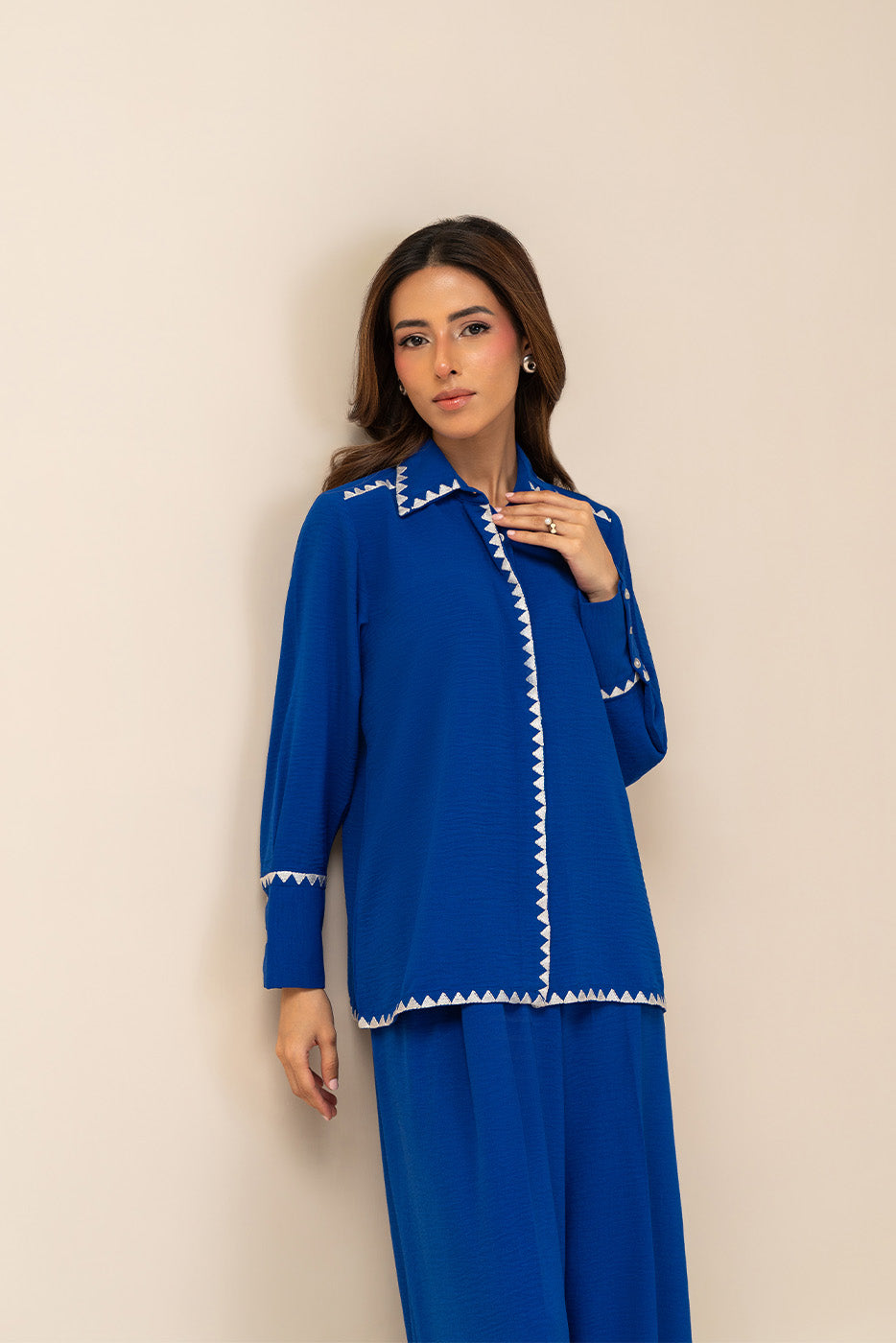 https://cdn.shopify.com/s/files/1/0488/9201/8848/files/BT1260001FU4019_1.jpg?v=1781696312