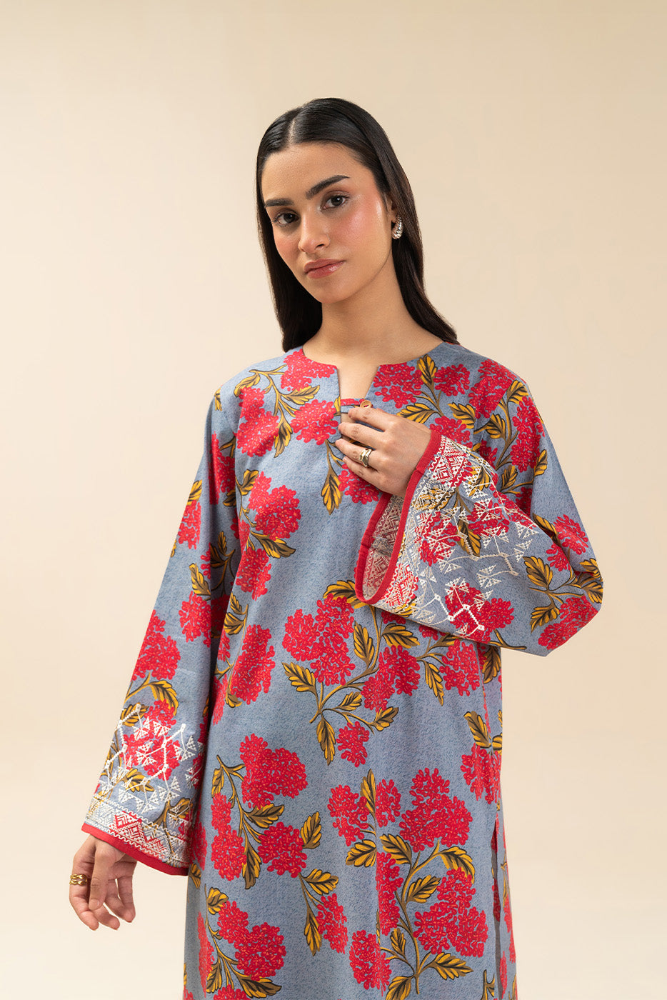 https://cdn.shopify.com/s/files/1/0488/9201/8848/files/BT1260002DP2049_1_bd0d2e16-5a0e-4ff3-aedd-aaa49412cd39.jpg?v=1776074849