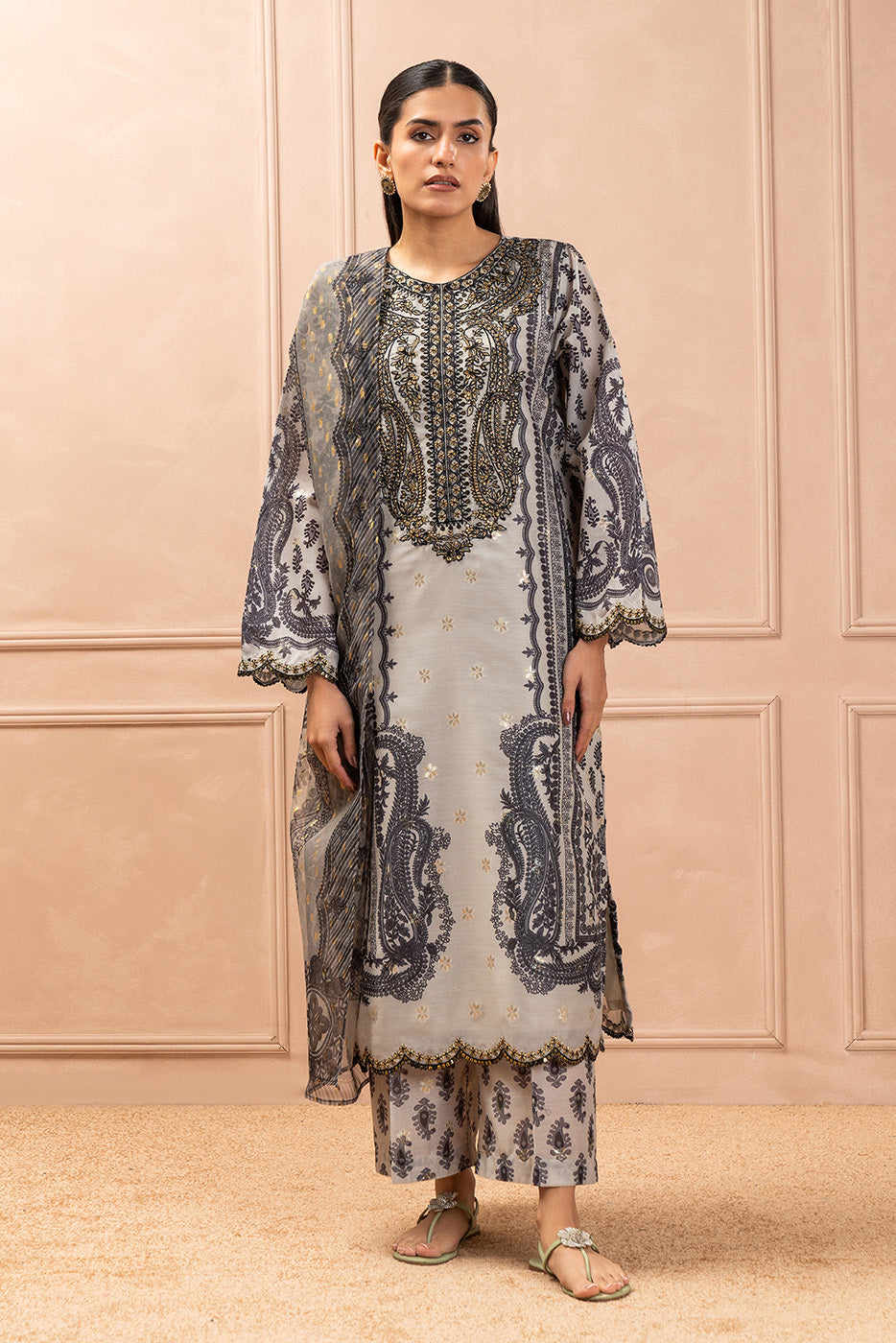 https://cdn.shopify.com/s/files/1/0488/9201/8848/files/BT1260002LP2520_599bb11f-eeac-45ad-ae5a-5be2d6a3b150.jpg?v=1778760004