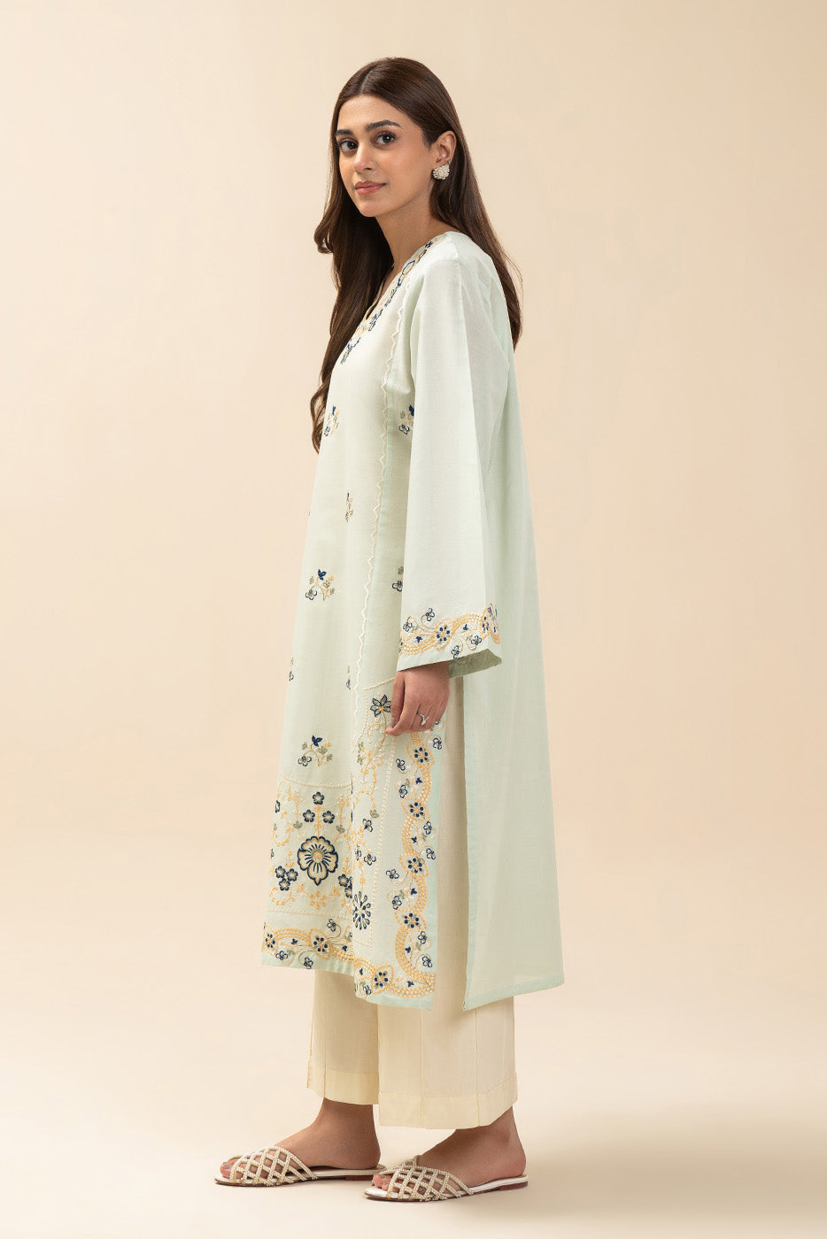 https://cdn.shopify.com/s/files/1/0488/9201/8848/files/BT1260002PR0061_2_181a97c2-6b33-4d94-8a13-5d06dee2b480.jpg?v=1776935233