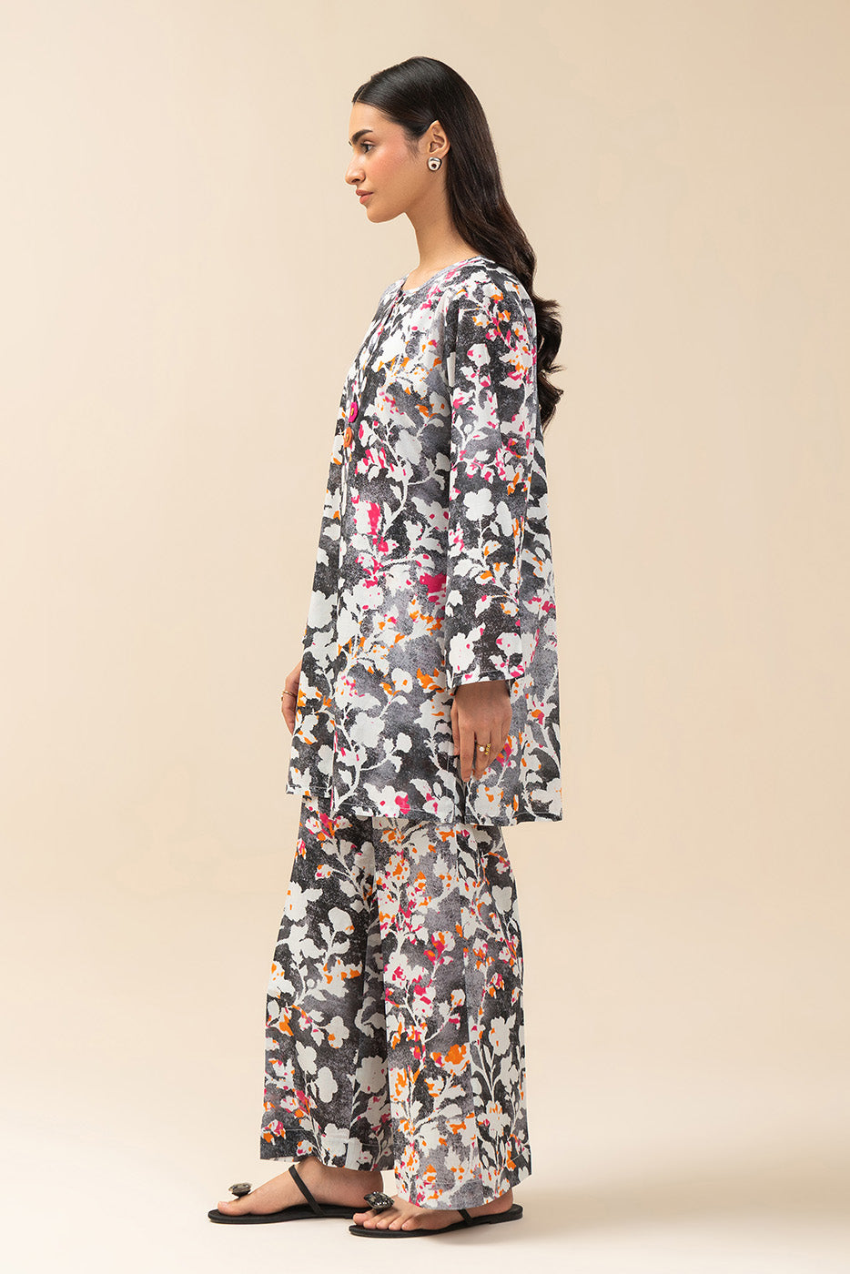 https://cdn.shopify.com/s/files/1/0488/9201/8848/files/BT1260003DP2075_2_4ee7eca6-3ed4-4269-80d0-0ac5dc1476ed.jpg?v=1776074547