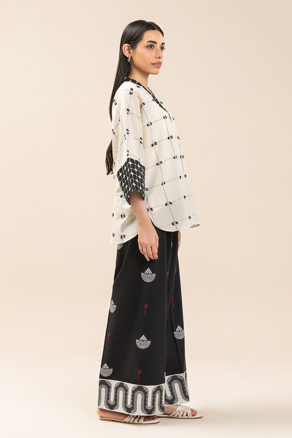 https://cdn.shopify.com/s/files/1/0488/9201/8848/files/BT1260003FU1014_2.jpg?v=1780642550